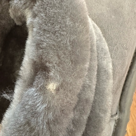 UGG gray boots NWOT size 8 (please see pics) - Picture 5 of 7